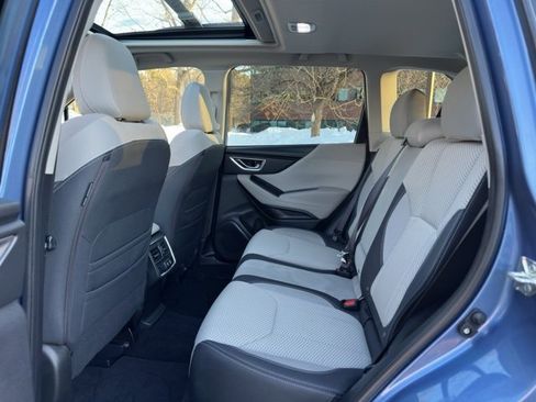 Used 2022 Subaru Forester Premium image 24