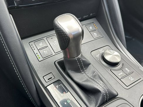 Used 2022 Lexus IS 350 F Sport RWD image 20