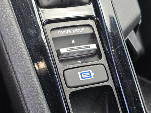 Used 2025 Honda Accord Sport image 10