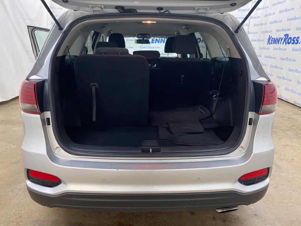 Used 2020 Kia Sorento LX w/ LX I4 Convenience Package AWD/4WD image 15