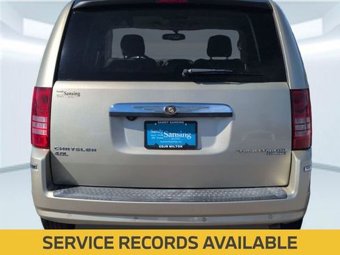 Used 2010 Chrysler Town & Country Limited w/ Entertainment Group #3 image 4