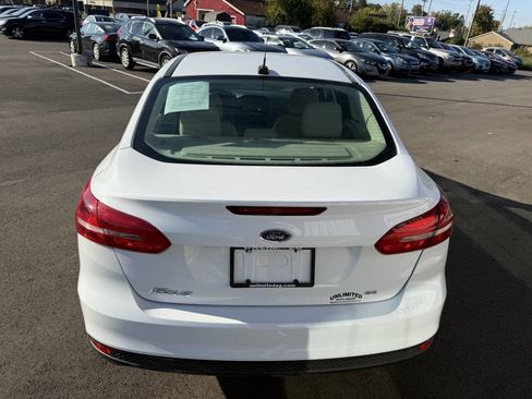 Used 2018 Ford Focus SE image 10