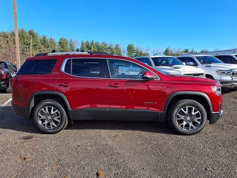 Certified 2023 GMC Acadia SLE w/ Driver Convenience Package image 7