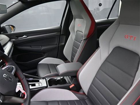 New 2025 Volkswagen GTI SE image 31