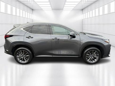 Certified 2023 Lexus NX 250 AWD image 4
