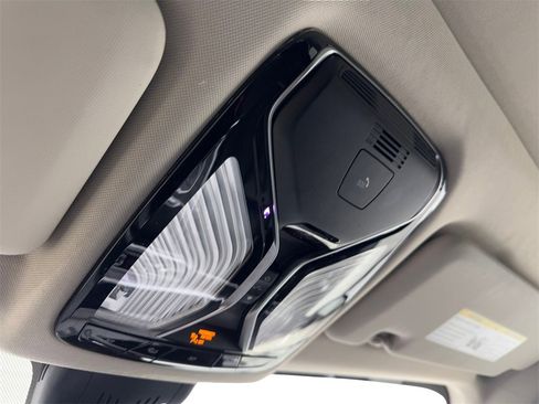 Used 2021 BMW X7 xDrive40i w/ Premium Package image 82