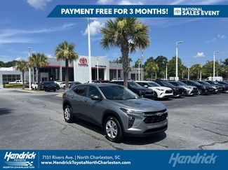 Used 2025 Chevrolet Trax LS w/ Driver Confidence Package FWD video 1