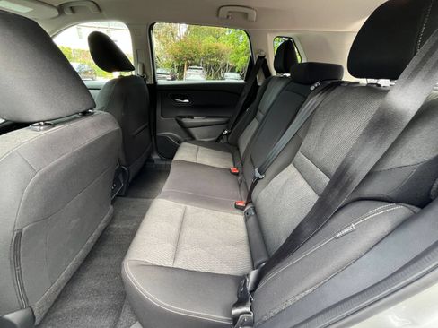 Used 2025 Nissan Rogue SV FWD image 26