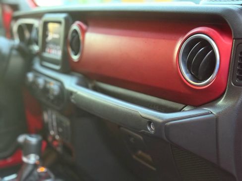 Used 2020 Jeep Gladiator Rubicon image 71