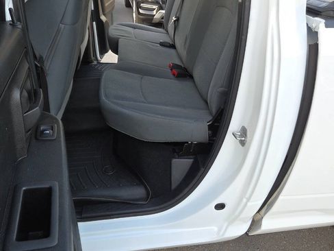 Used 2014 RAM 1500 Express AWD/4WD image 35