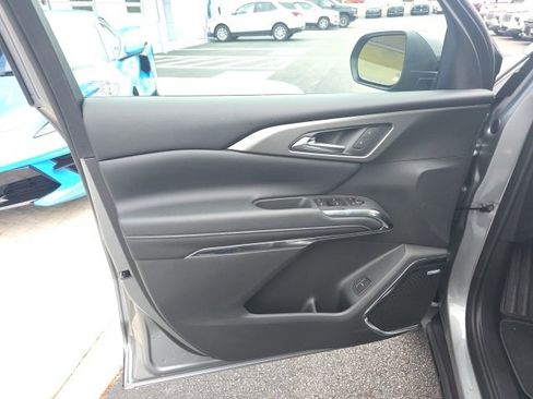 New 2026 Chevrolet Traverse LT w/ Enhanced Driving Package image 10