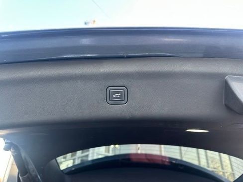 Used 2021 Buick Enclave Avenir w/ Avenir Technology Package image 39