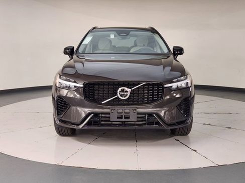 New 2025 Volvo XC60 T8 Plus w/ Protection Package Premier AWD/4WD image 9