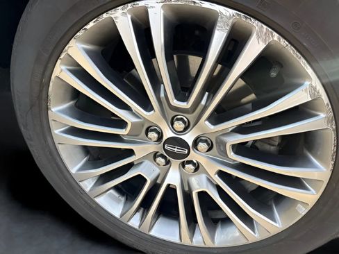 Used 2018 Lincoln MKX Reserve image 12