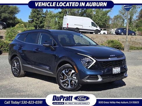 Used 2025 Kia Sportage EX w/ EX Premium Package AWD/4WD image 1