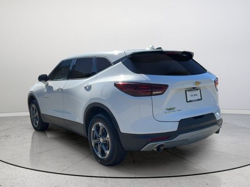 Certified 2025 Chevrolet Blazer LT AWD/4WD image 9