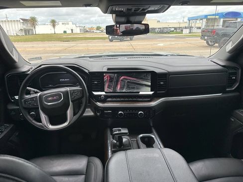 Used 2024 GMC Sierra 1500 Elevation w/ Elevation Premium Package AWD/4WD image 9
