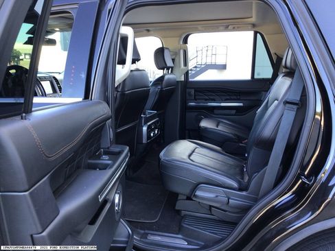 Used 2021 Ford Expedition Platinum AWD/4WD image 9