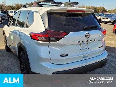 Used 2025 Nissan Rogue SV image 26