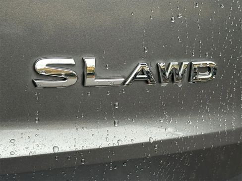 Used 2022 Nissan Rogue SL image 6