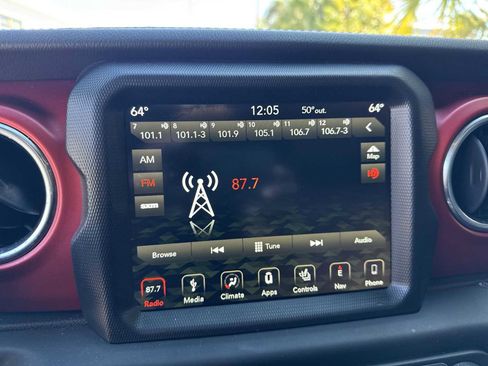 Used 2019 Jeep Wrangler Unlimited Rubicon image 27