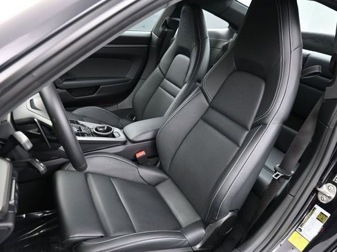 Certified 2025 Porsche 911 Carrera w/ Premium Package image 5