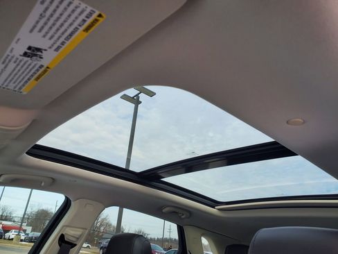 Used 2019 Cadillac XT5 Luxury w/ LPO, Black Ice Package image 35