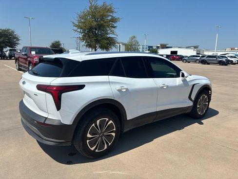 Used 2024 Chevrolet Blazer EV LT AWD/4WD image 4