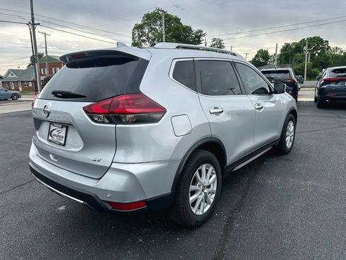 Used 2020 Nissan Rogue SV FWD image 8