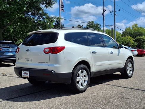 Used 2012 Chevrolet Traverse LT FWD image 4
