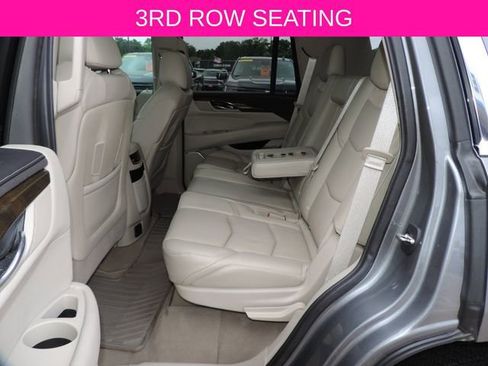 Used 2019 Cadillac Escalade Luxury AWD/4WD image 20