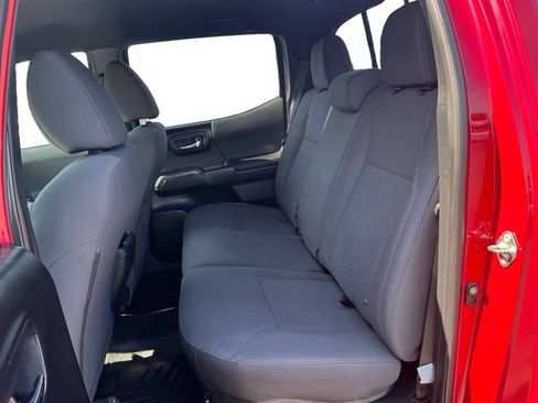 Used 2019 Toyota Tacoma TRD Off-Road AWD/4WD image 21