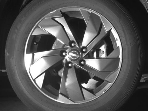 Used 2025 Nissan Rogue SV image 13