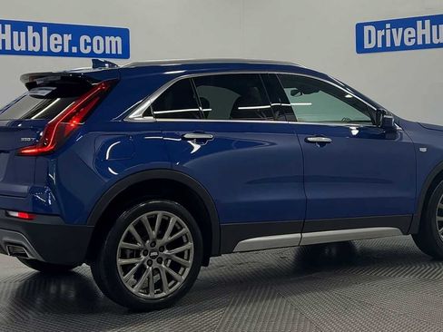 Used 2021 Cadillac XT4 Premium Luxury w/ Cold Weather Package AWD/4WD image 8