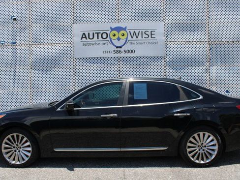 Used 2016 Hyundai Equus RWD image 3