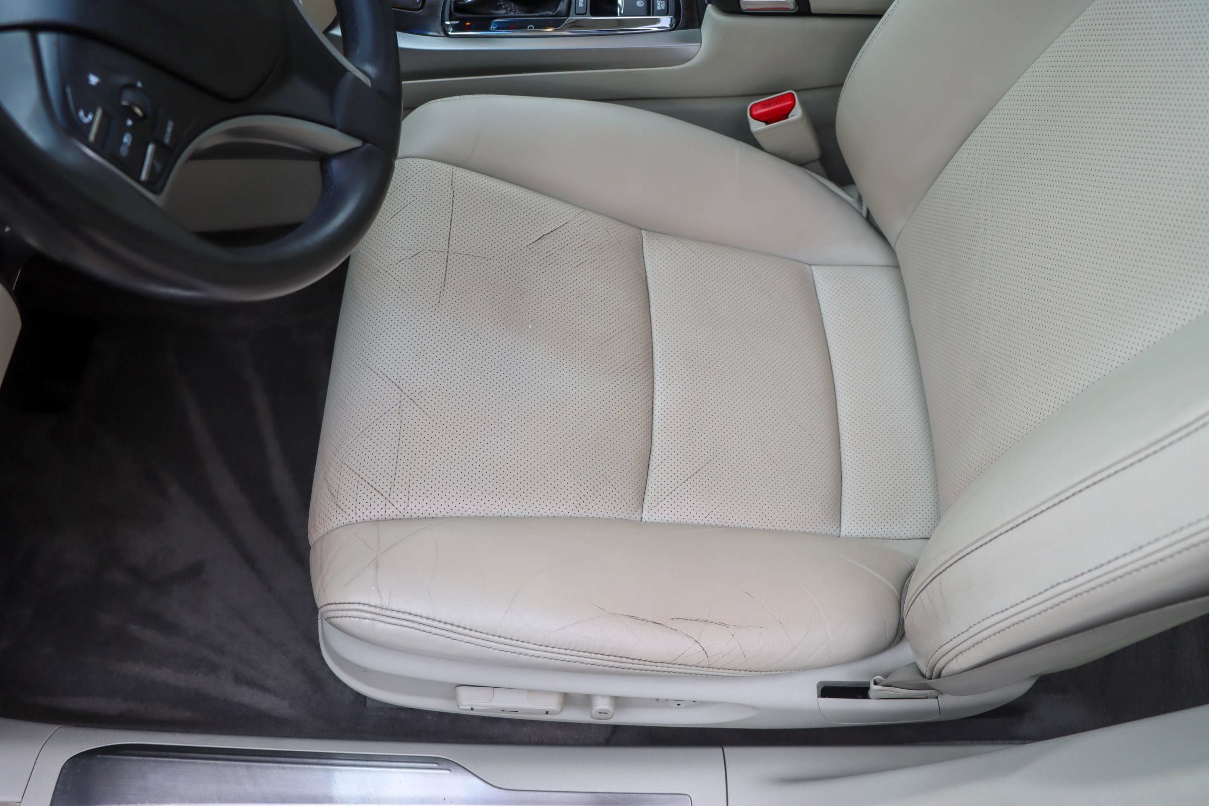 Used 2017 Acura RLX w/ Technology Package FWD image 16