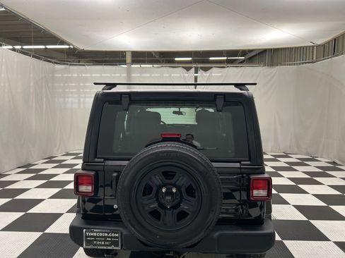 Used 2022 Jeep Wrangler Unlimited Sport image 4