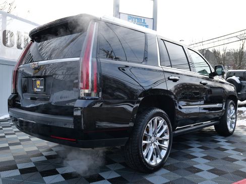 Used 2020 Cadillac Escalade Platinum image 93