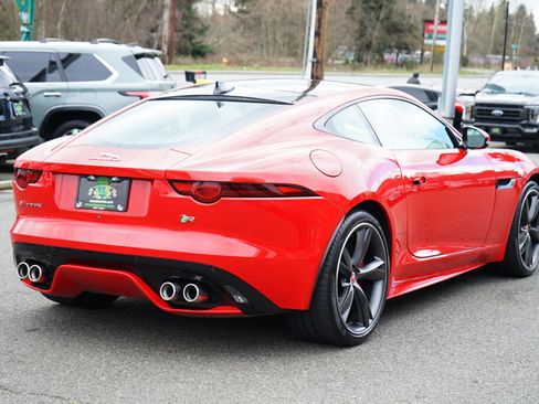 Used 2018 Jaguar F-TYPE R image 5
