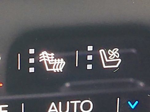 New 2026 GMC Yukon Denali w/ Sun & Power Step Package AWD/4WD image 38