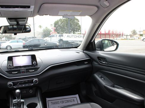 Used 2024 Nissan Altima 2.5 S FWD image 20