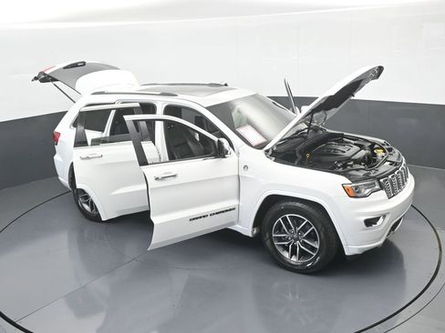 Used 2020 Jeep Grand Cherokee Overland image 75