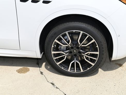 New 2025 Maserati Grecale GT image 12