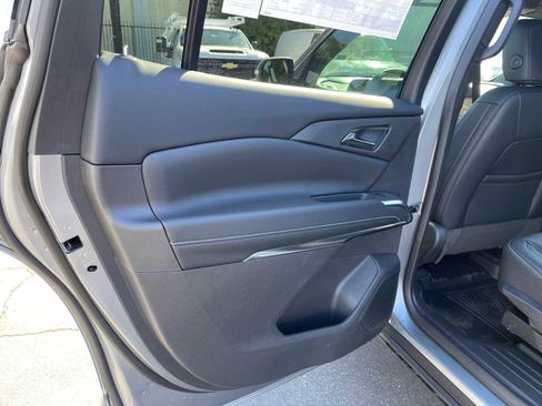 New 2025 Chevrolet Traverse LT w/ LPO, Floor Liner Package image 17