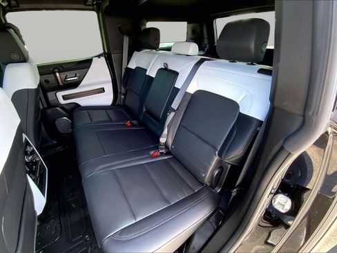 Used 2024 GMC Hummer EV 3X w/ LPO, Illumination Package AWD/4WD image 18