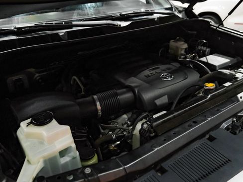 Used 2017 Toyota Tundra Limited image 47