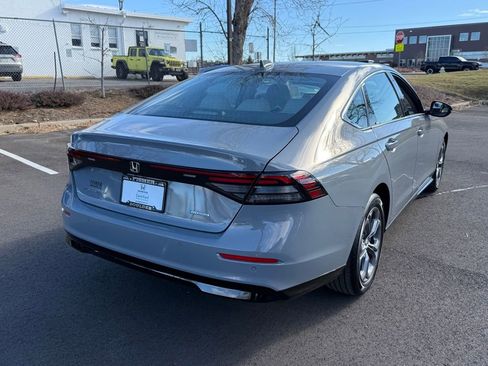 Certified 2025 Honda Accord EX-L image 4