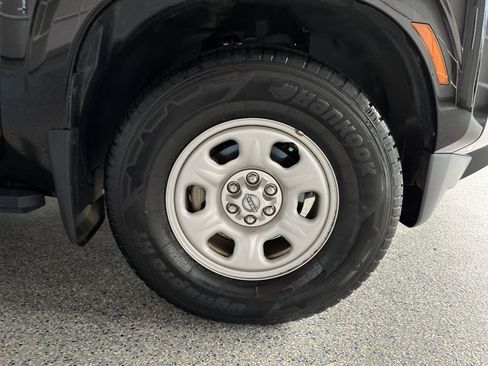 Used 2022 Nissan Frontier S image 25