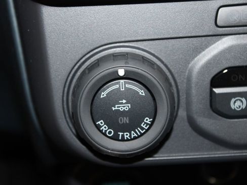 New 2025 Ford Maverick Lariat w/ Black Appearance Package image 38