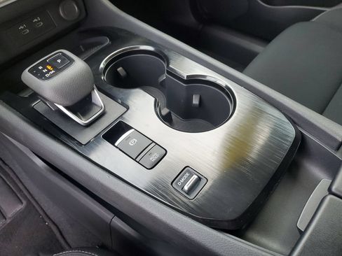 Certified 2025 Nissan Rogue S FWD image 35